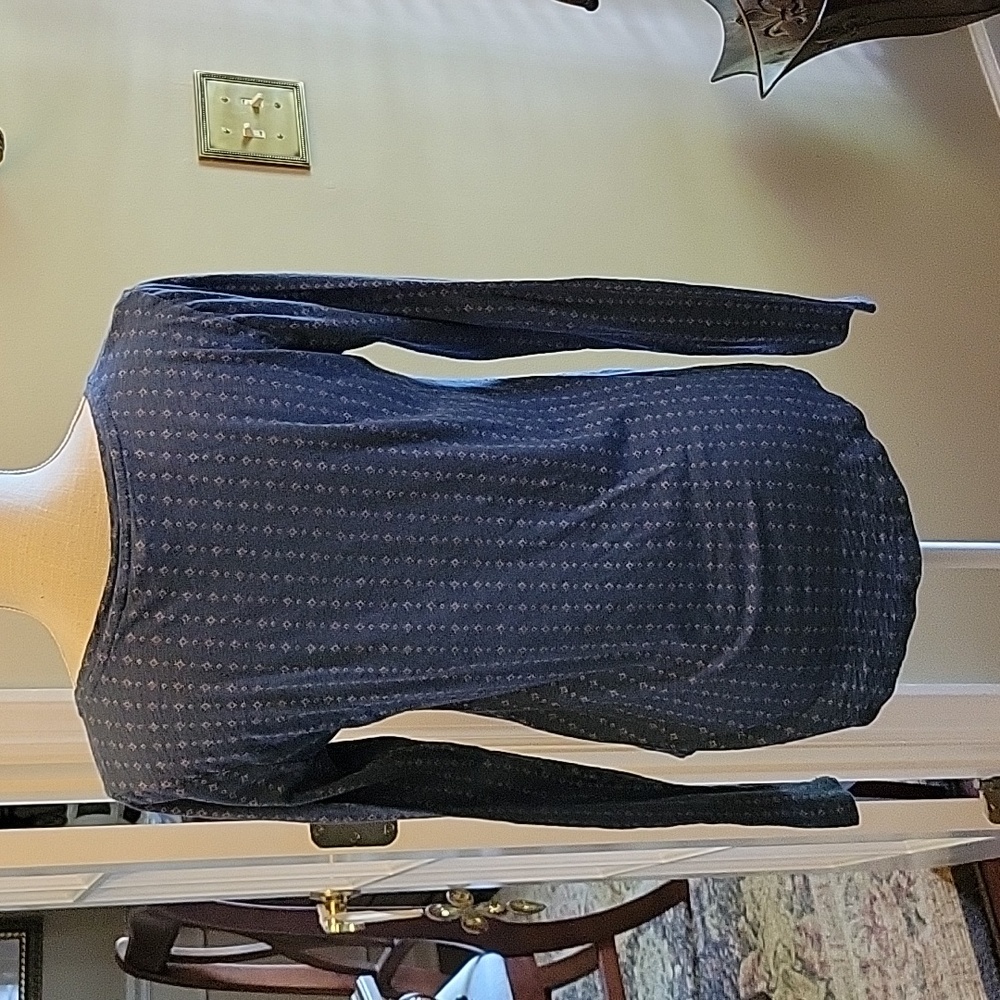 Lucky Brand heather blue pink medallion long sleeve top round neck Medium EUC… - Picture 4 of 5